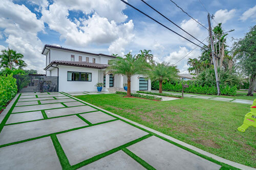 Bustamante Residence front view from the driveway