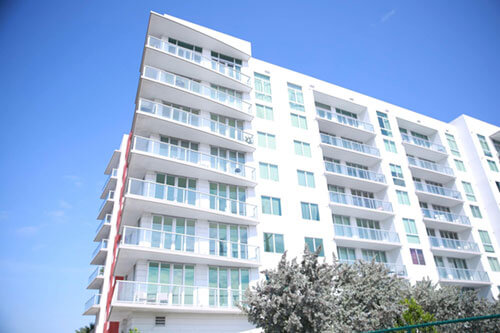 Downtown Doral side building view